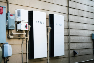 Tesla Powerwall 2 recall expands to US after reports of fires