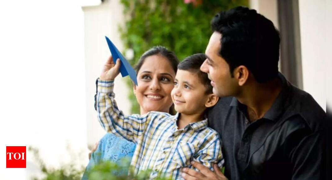 5 Smart tips to reduce mobile usage for your child – Times of India