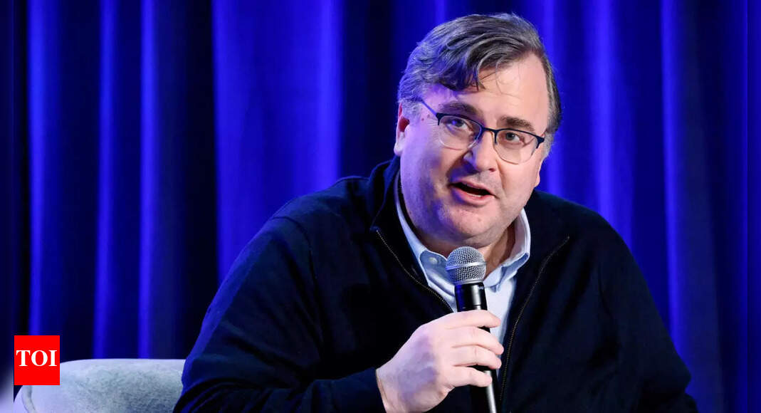 LinkedIn founder Reid Hoffman warns Silicon Valley companies: You are Blind on software and AI, and missi – The Times of India