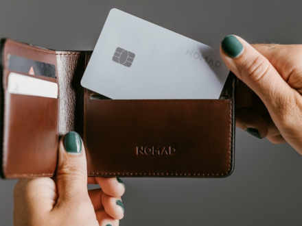 Nomad Tracking Card Pro