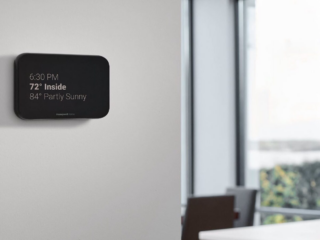 Honeywell Home X8S Smart Thermostat