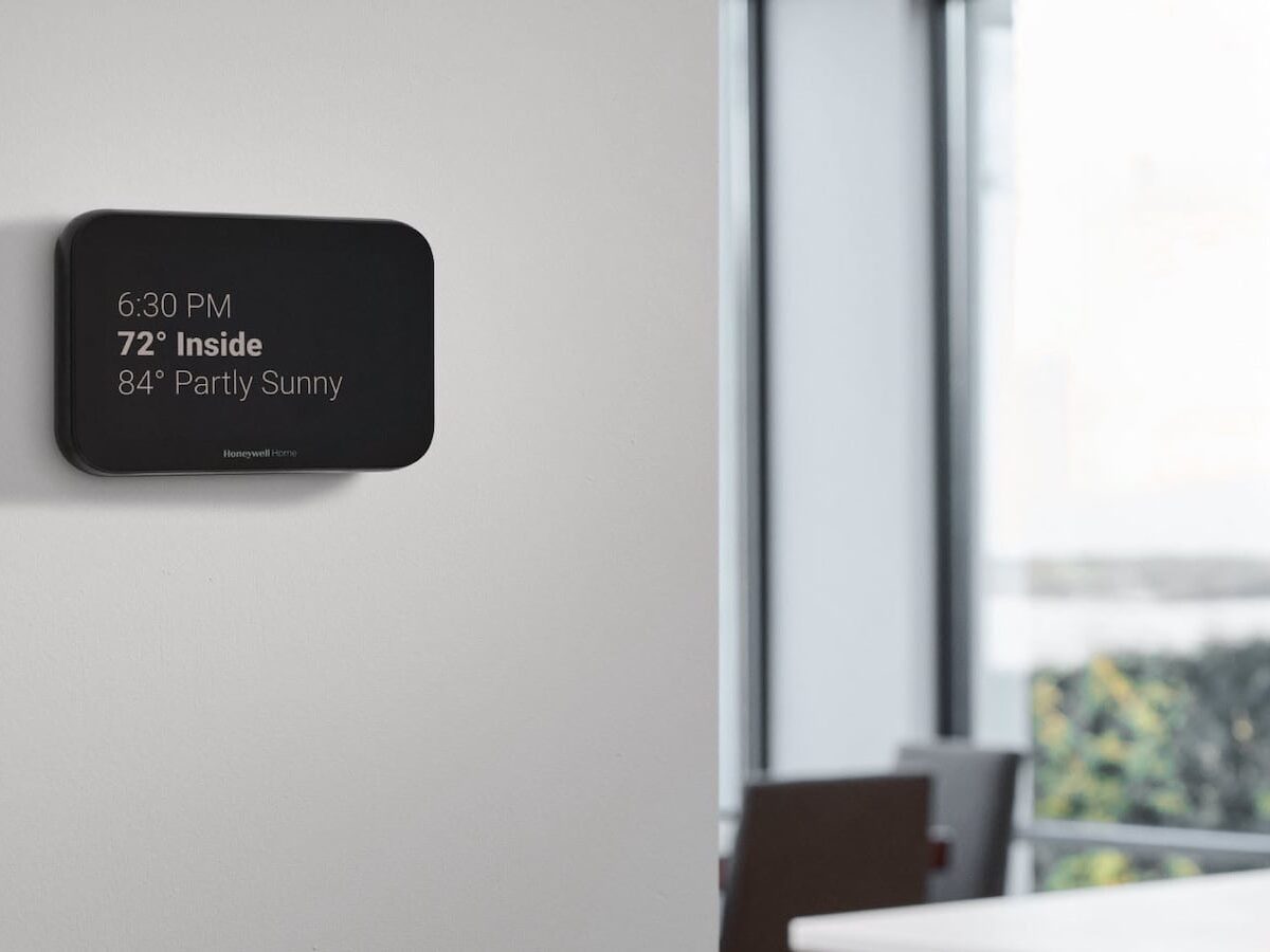 Honeywell Home X8S Smart Thermostat