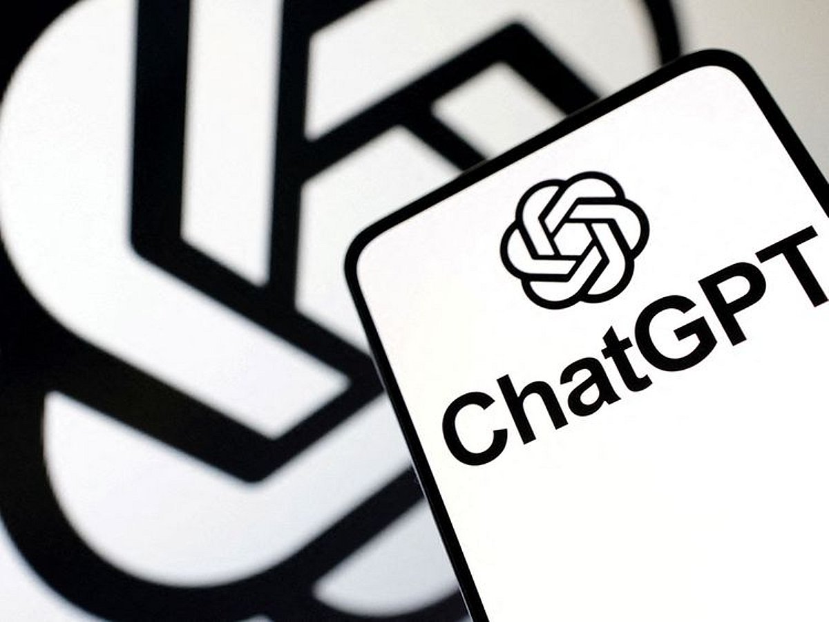 OpenAI drops GPT-5.2 as ‘code red’ response to Google’s AI gains – Gulf News