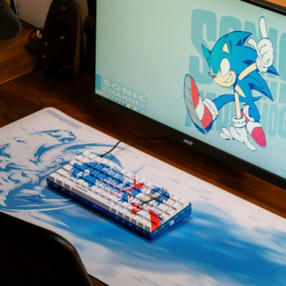 7 Nerdy Christmas gifts for gamers, music enthusiasts, and avid readers