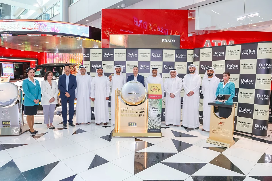 Dubai: Indian expat, working in mobile shop, wins $1 million – Khaleej Times