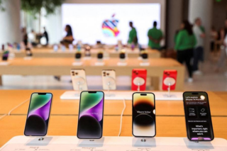 Apple in talks with Indian chip makers for assembly, packaging of iPhone parts, ET reports – ZAWYA