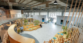 Loved-up Brits can get hitched on mobile phones for just £160 – Wales Online